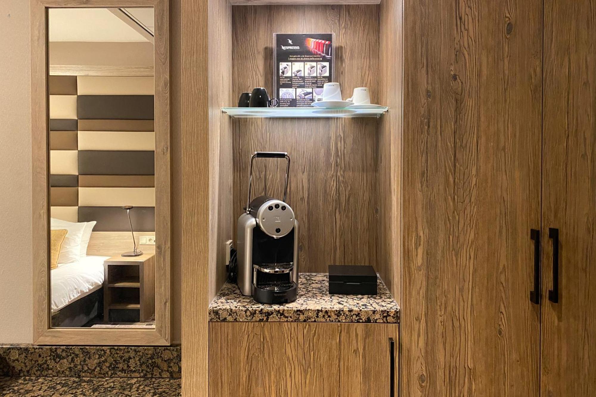 Hotel Xo Blue Square