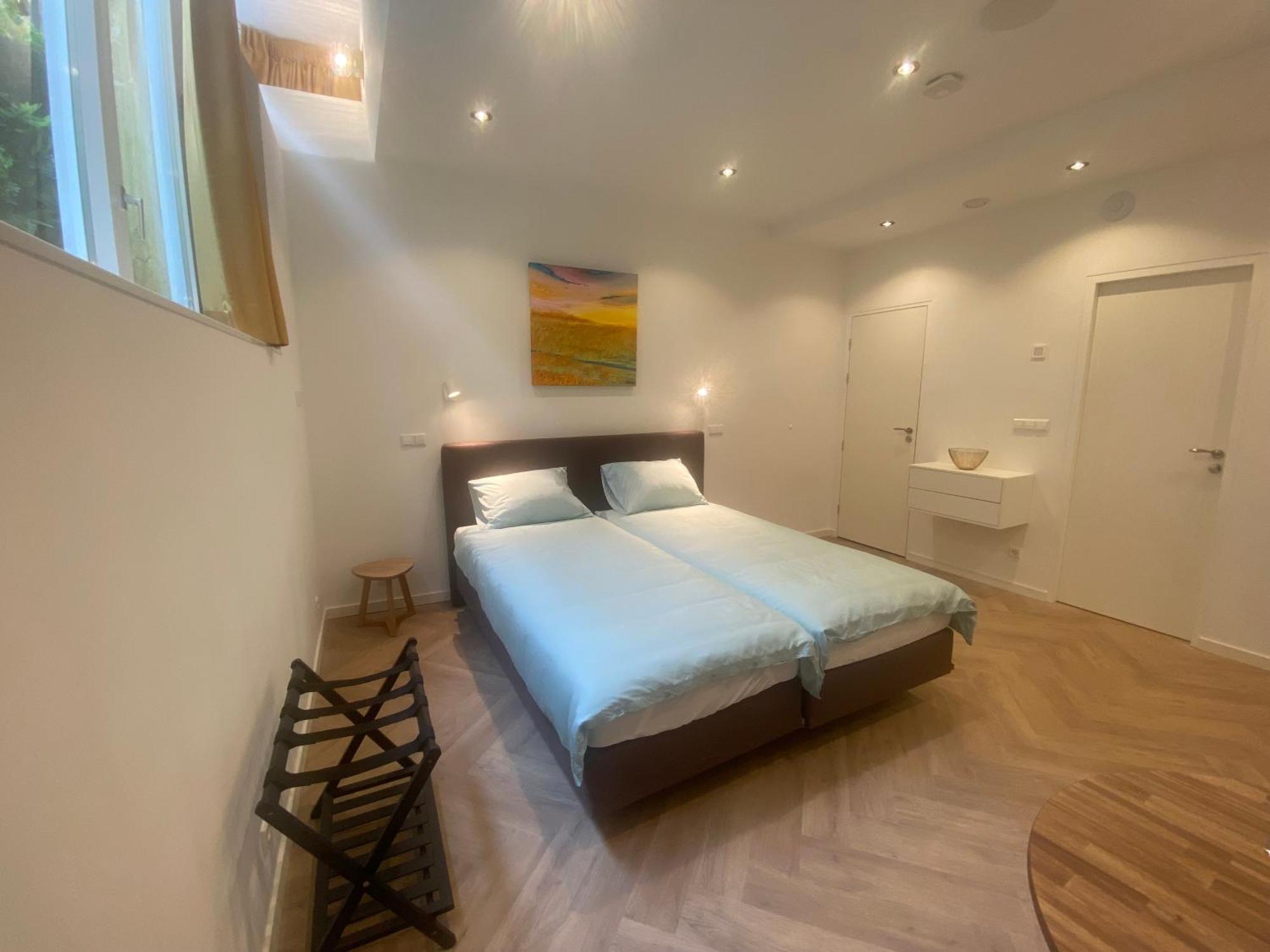Goodnight Lovely In Centre-private-quiet-luxurious