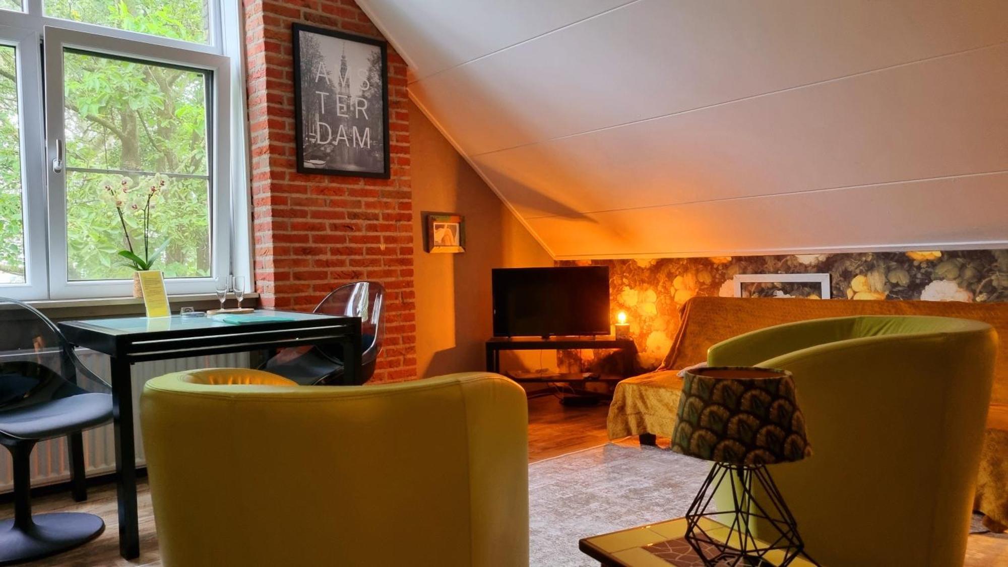 Farmer , Bed, Bike And Breakfast In Couette-café 2*