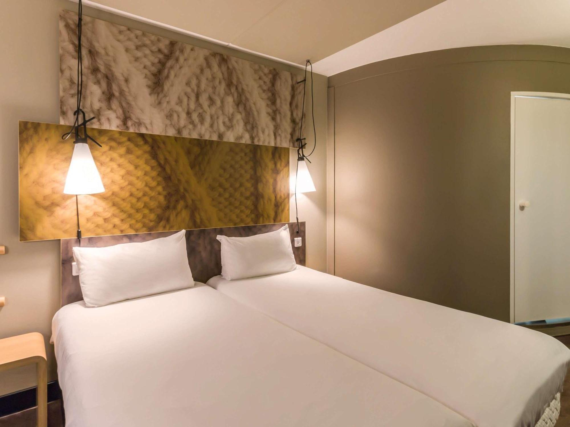 Hotel Ibis West 3*
