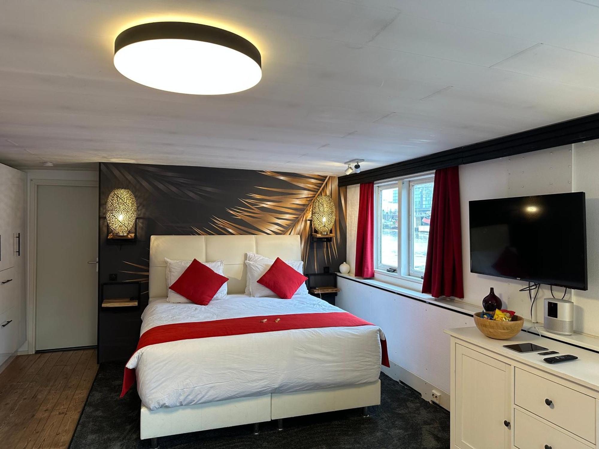 Boat No Breakfast Bateau-hôtel Amsterdam