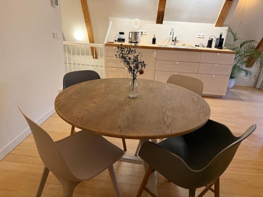 Nieuwmarkt Loft Appartement *