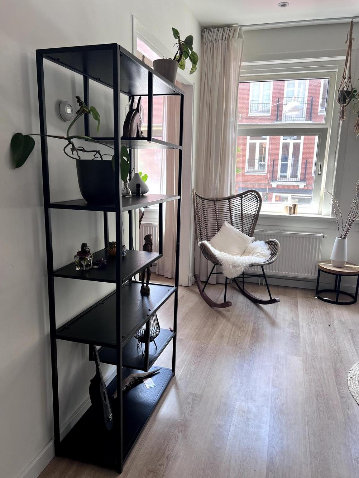 Apartment Centrally Located 2-bedroom In Oud-west *