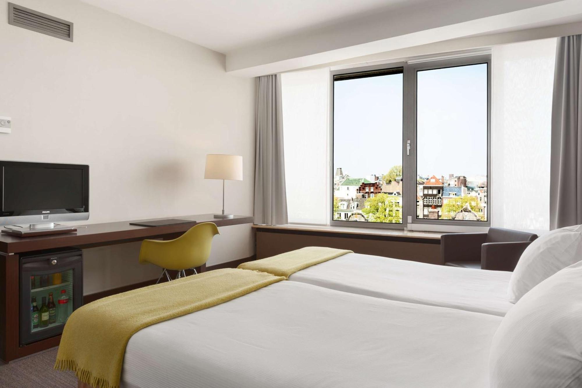 Hotel Nh Caransa 4*