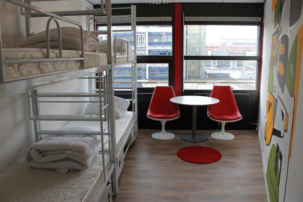 Hostelle *