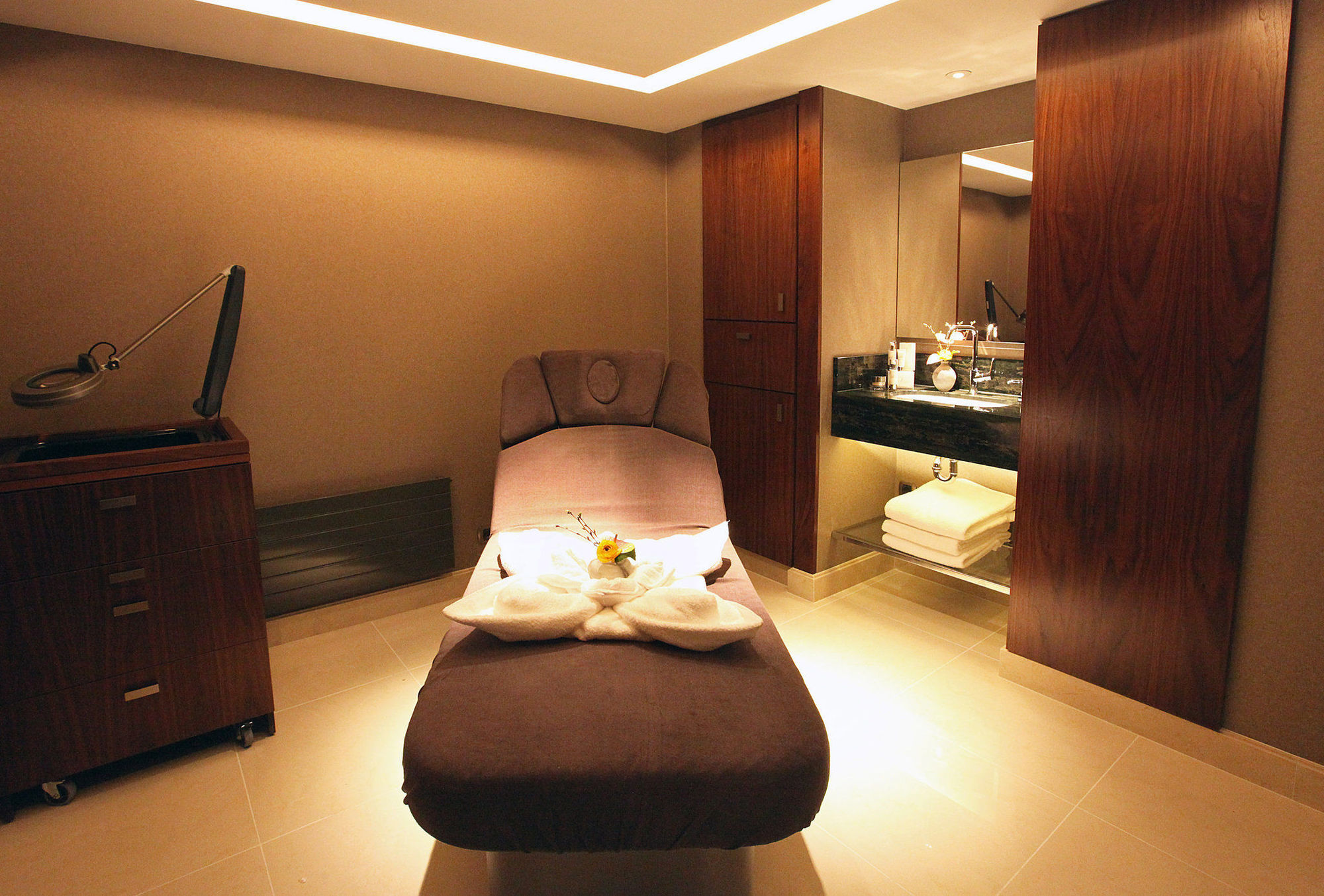 Hotel Okura – The Leading Of The World