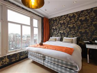 Canal Hotel