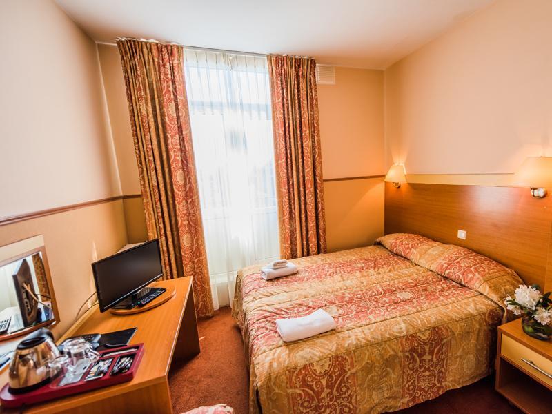 Sander Hotel 3*
