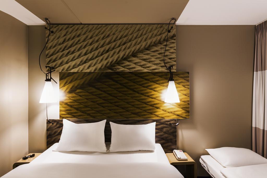 Ibis West Amsterdam