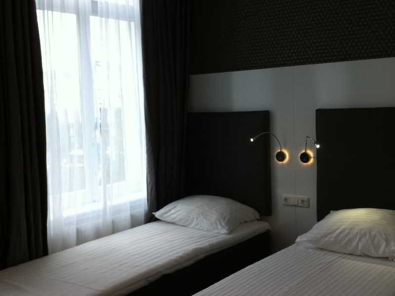 Hotel Vossius Vondelpark 3*