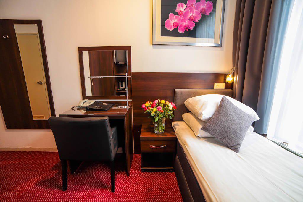 Garden Hotel 3*