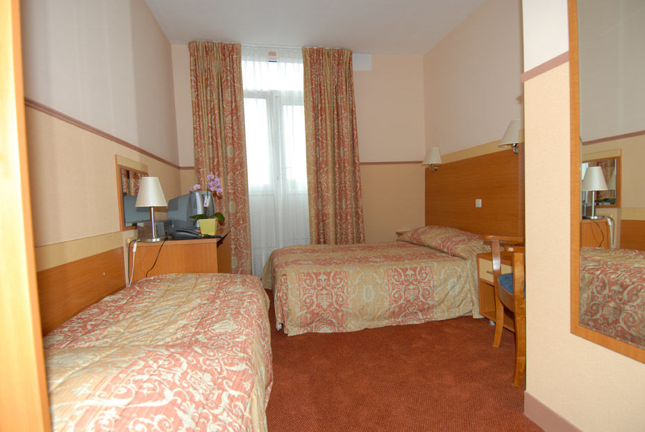 Sander Hotel