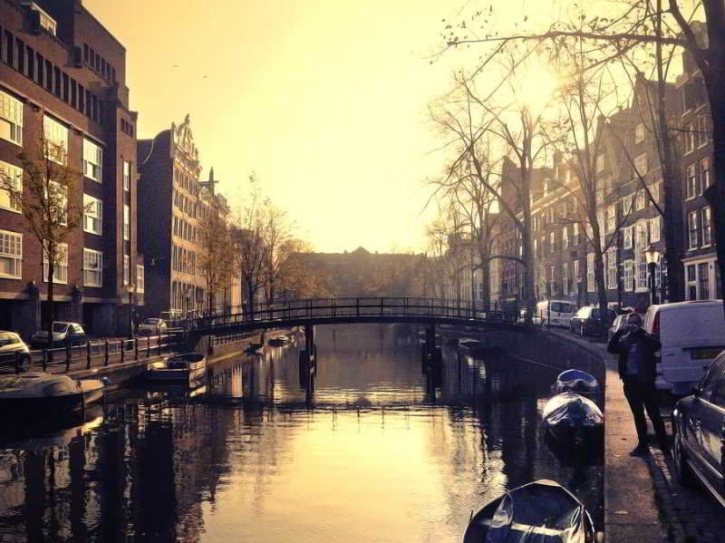 The Bank Ámsterdam