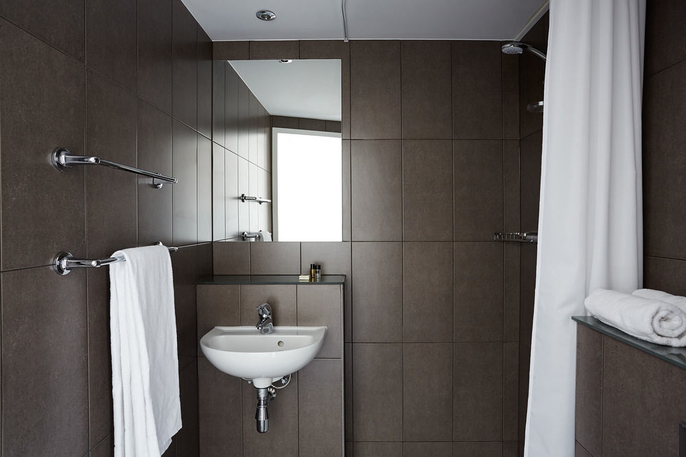 The Social Hub West Hotel 3*