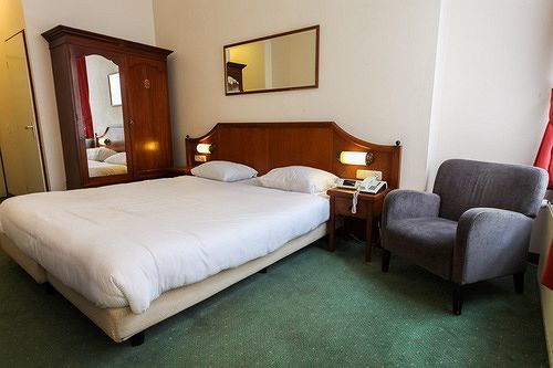 Agora Hotel 2*