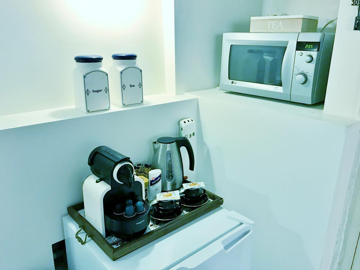 Couette-café At Amsterdam