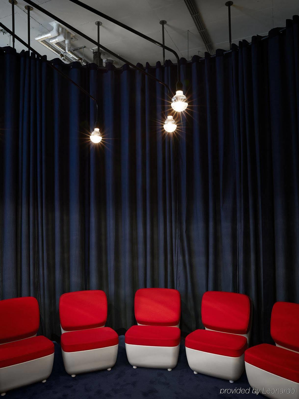 Hotel The Social Hub 4*