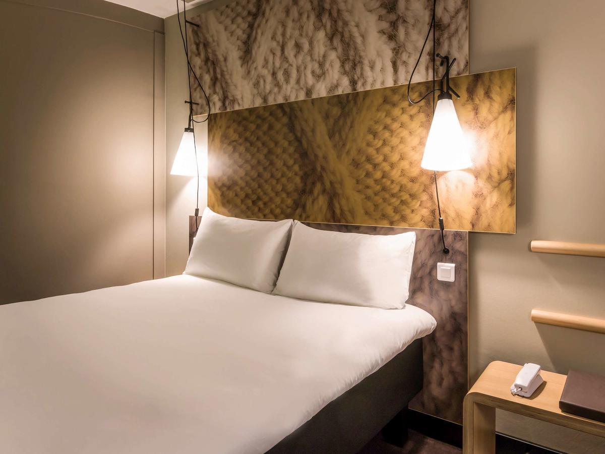Hotel Ibis West 3*
