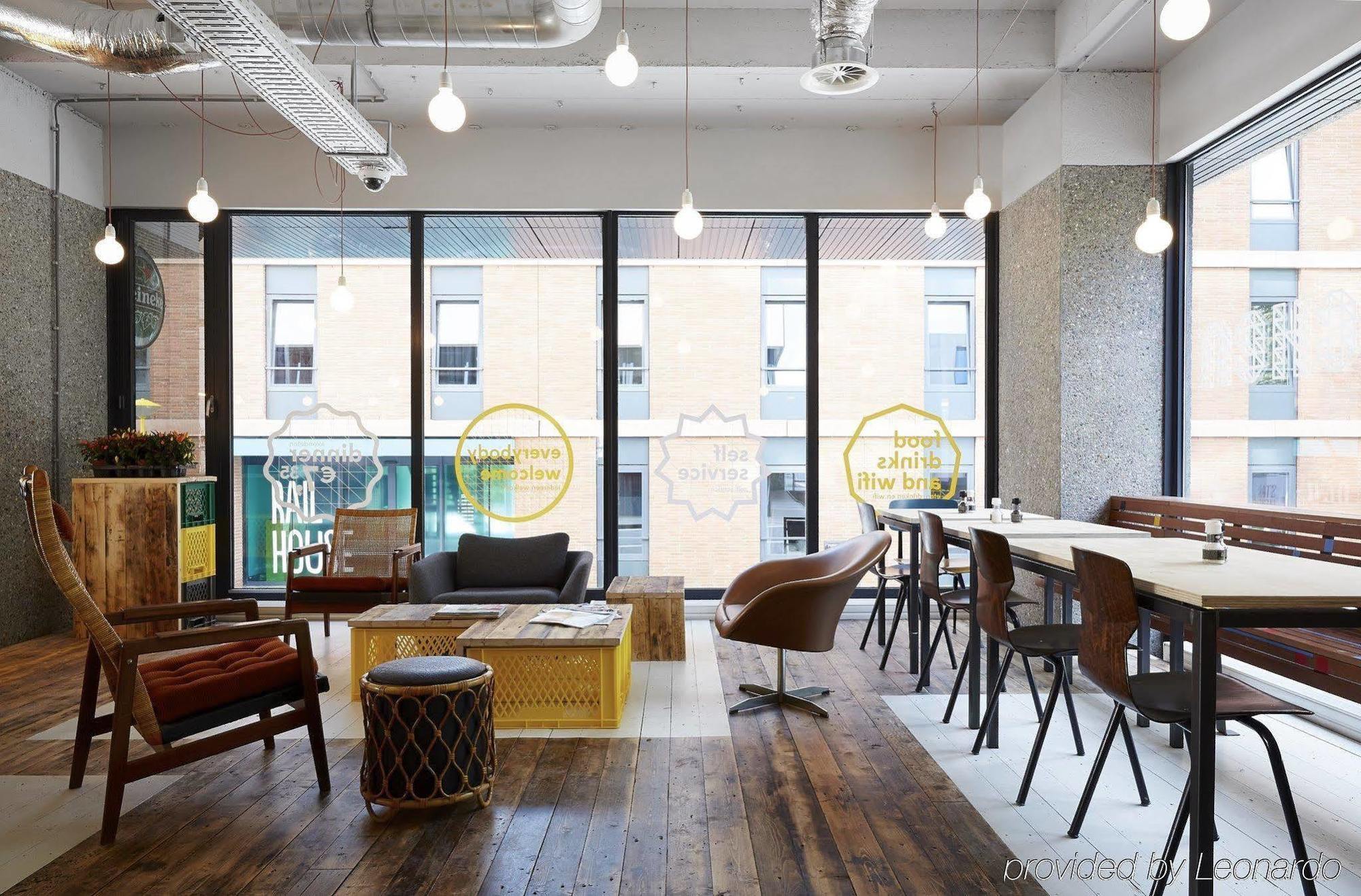 The Social Hub West 3*