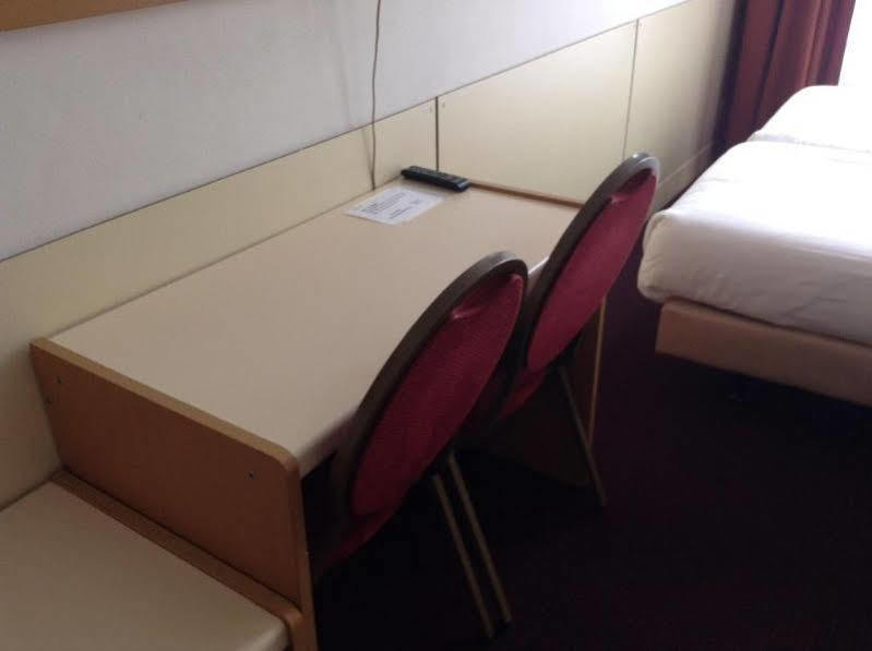 Aadam Wilhelmina 3*