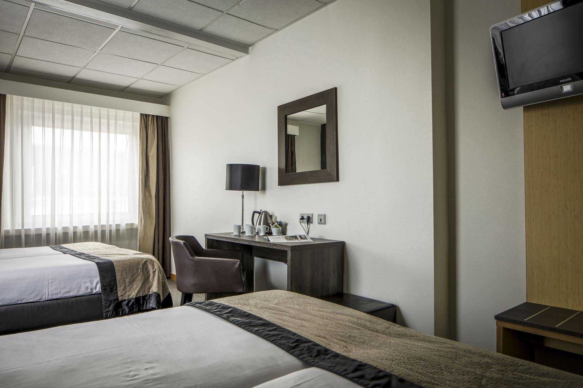 The Lancaster Hotel 4*