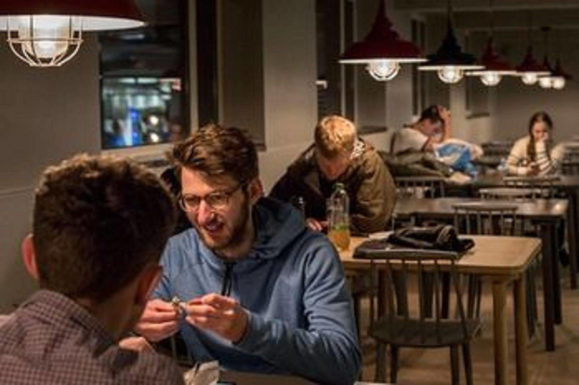 Clinknoord Auberge de jeunesse Amsterdam