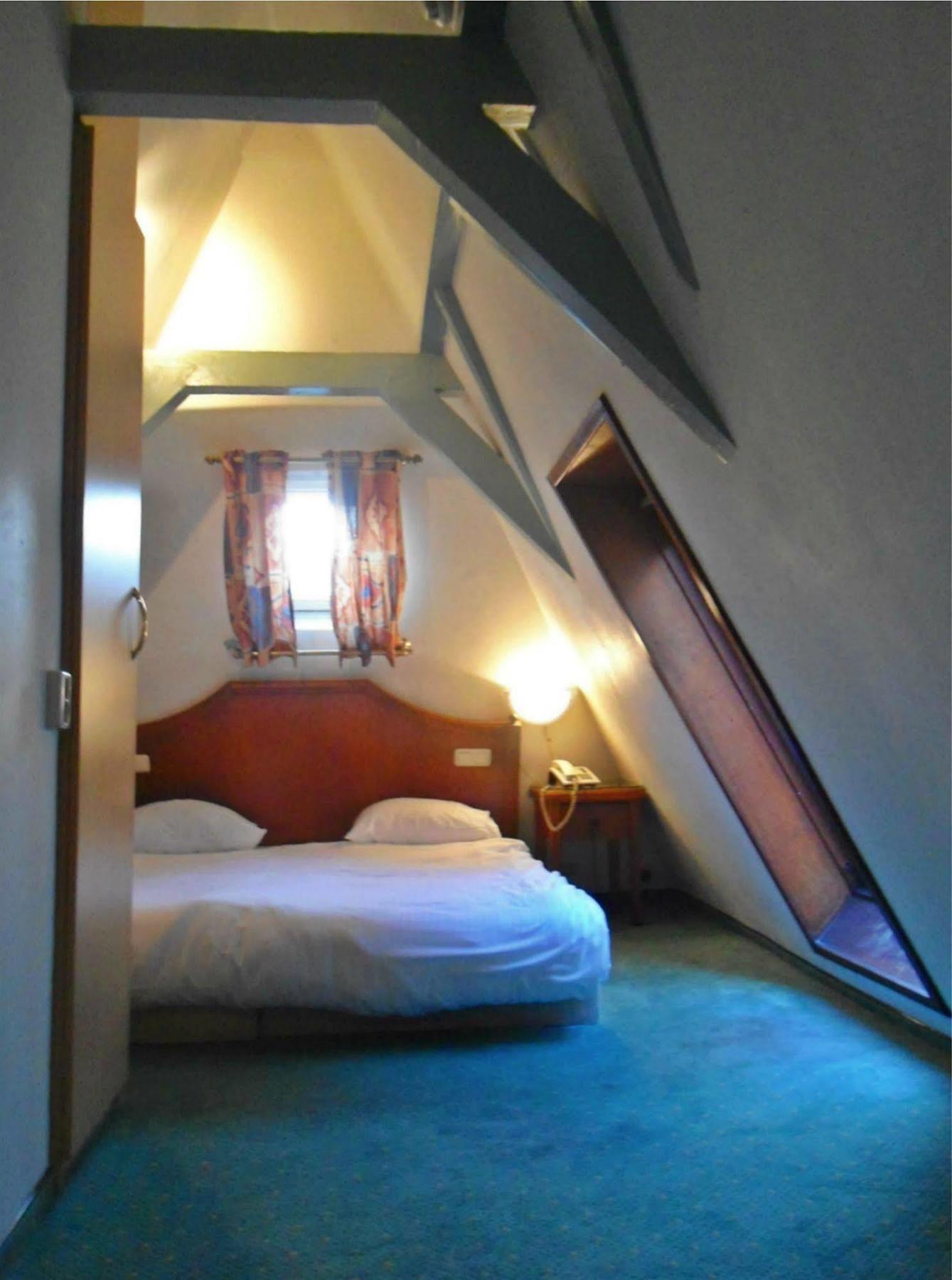 Hotel Agora