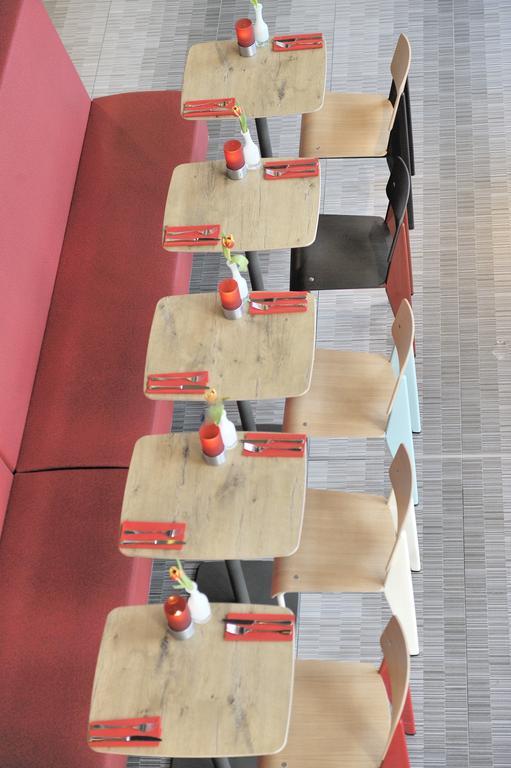 Hotel Ibis West 3*