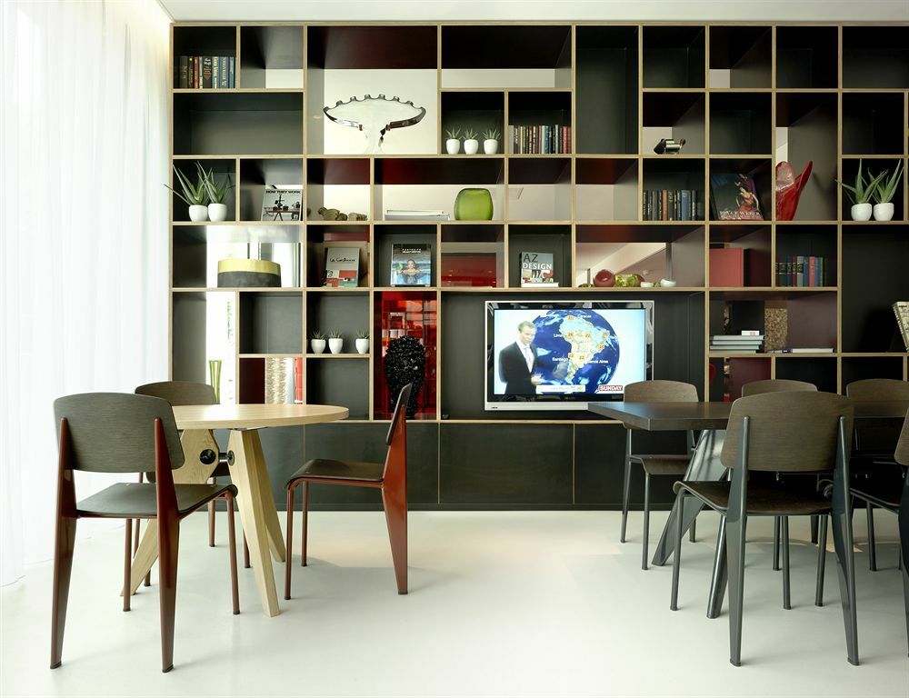 Hotel Citizenm South 4*