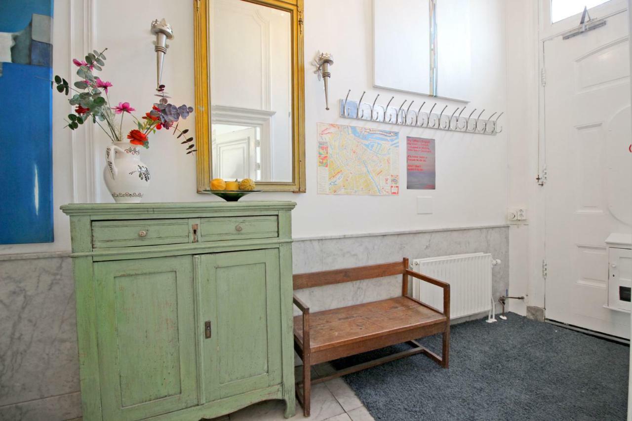 Cozy Jordaan Canalhouse Near Anne Frank House Bed and breakfast
