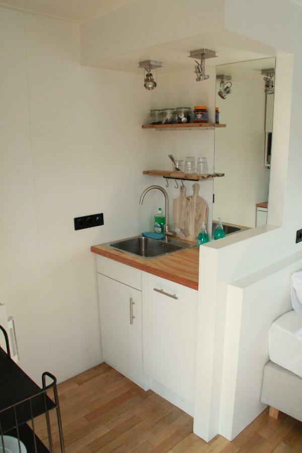 Couette-café Houseboat Sooki *