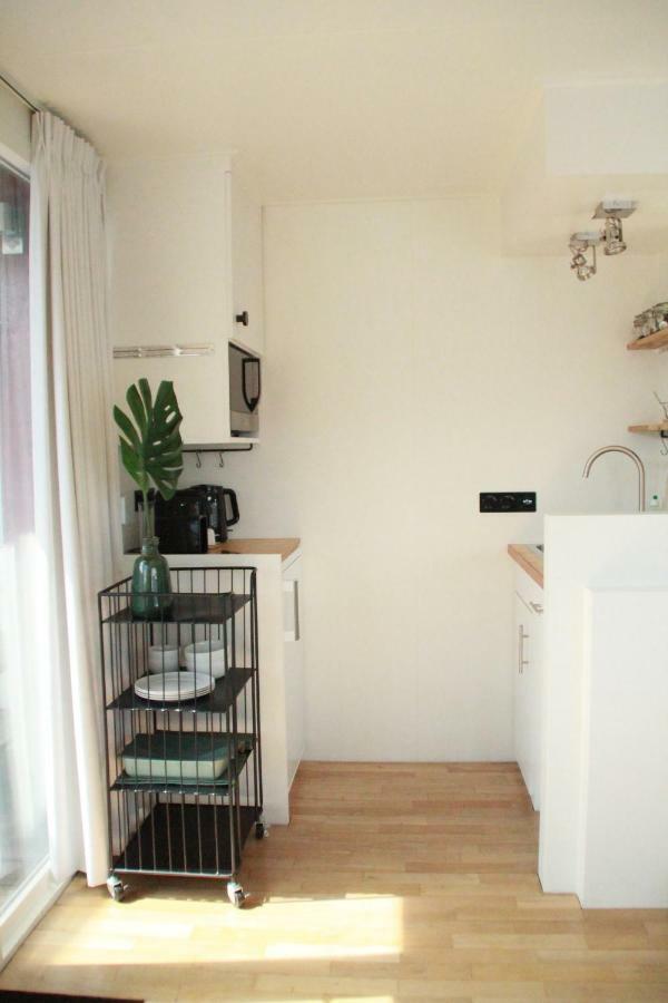 Couette-café Houseboat Sooki *