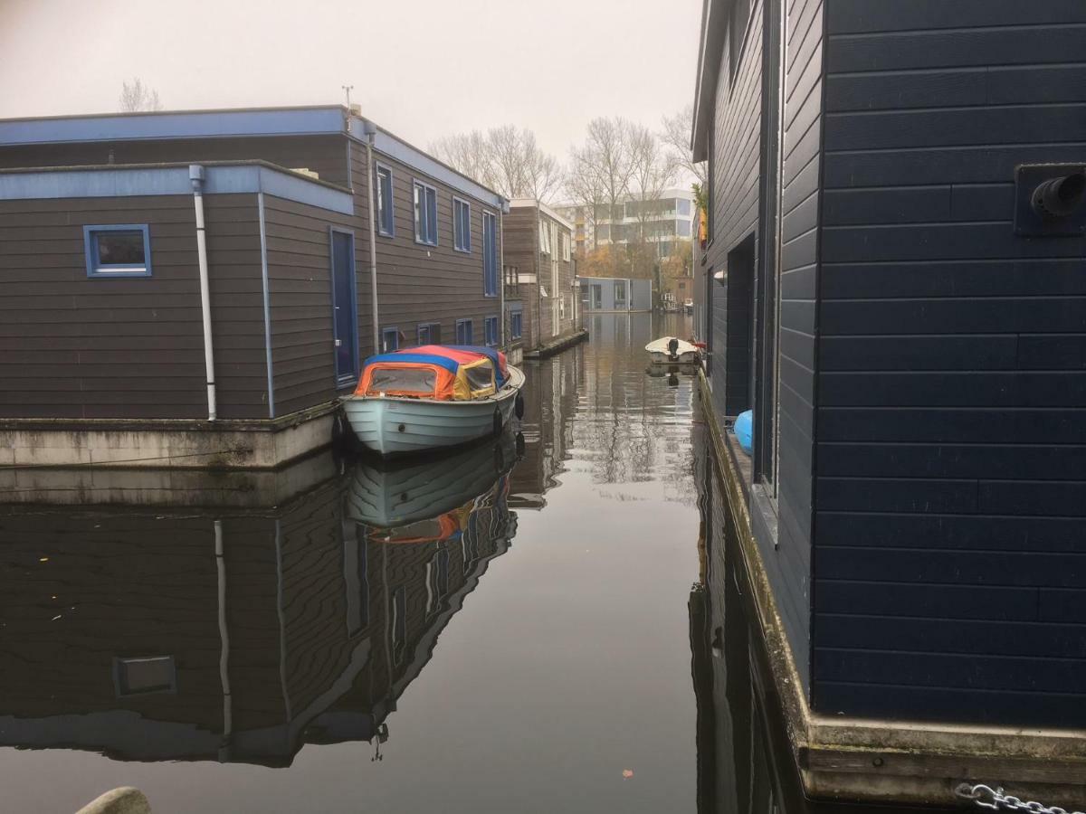 Houseboat Sooki Couette-café