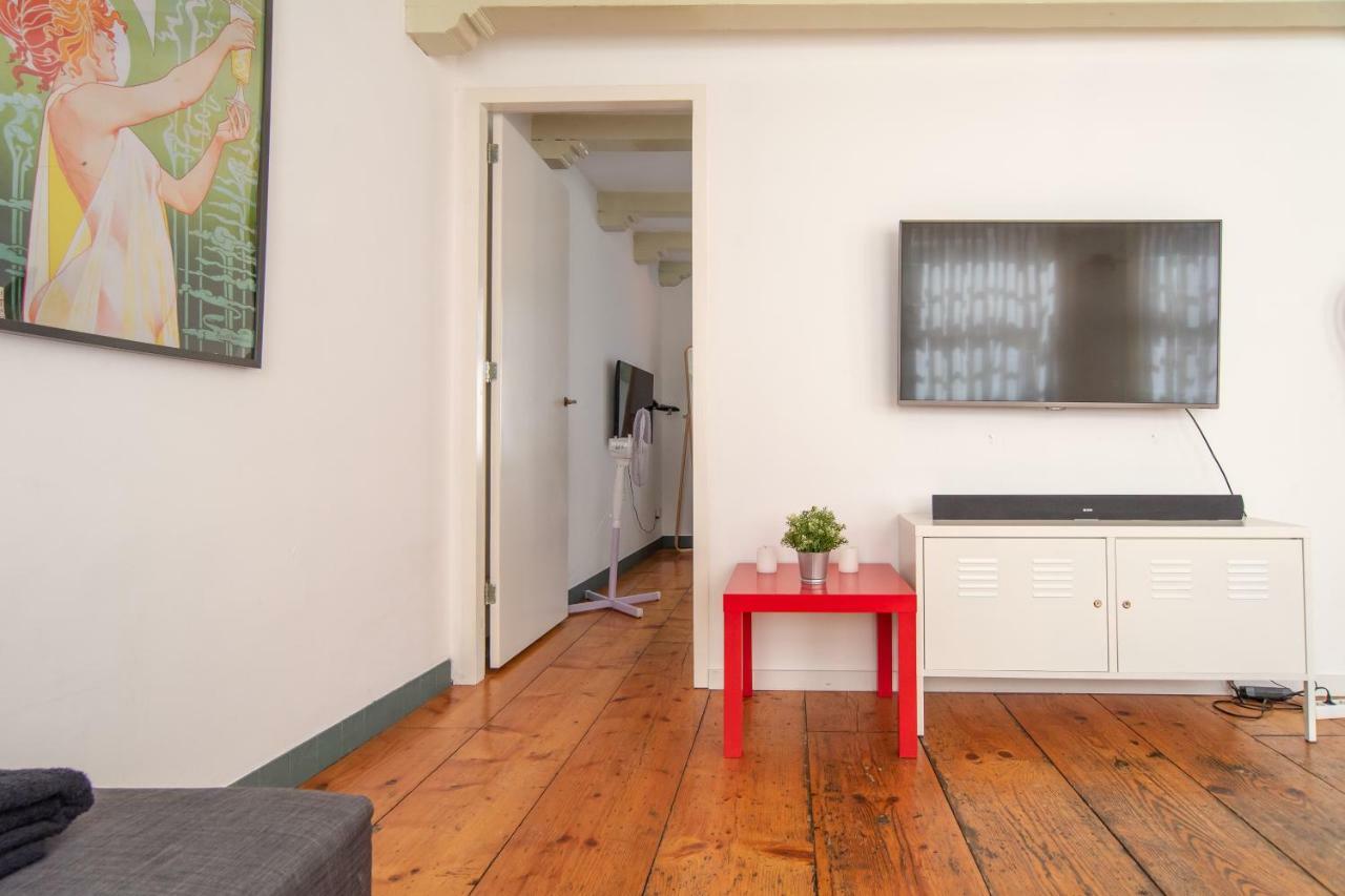 Appartement Spacious Central City With Big Private Sundeck!