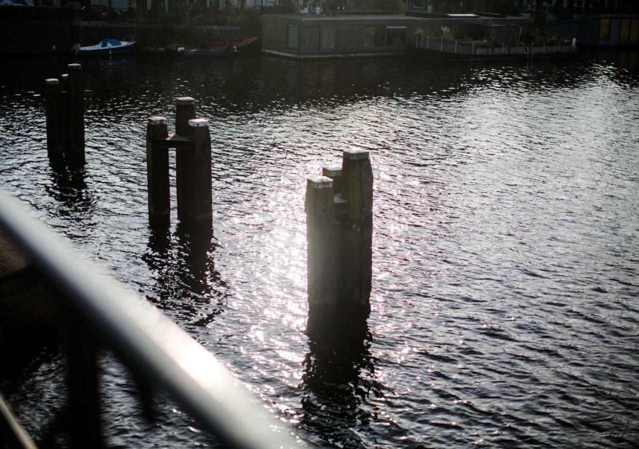 Sweets - Nieuwe Amstelbrug Amsterdam