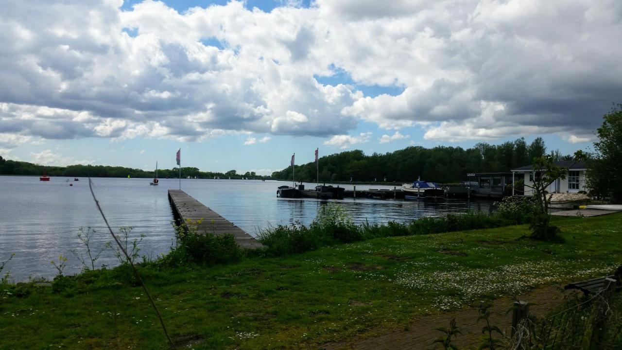 Botel Motorjacht Flint *