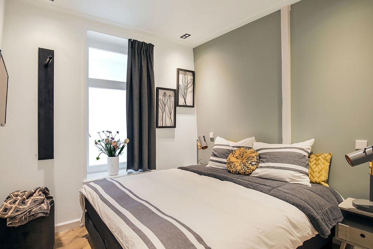 Damrak Short Apartment Amsterdam