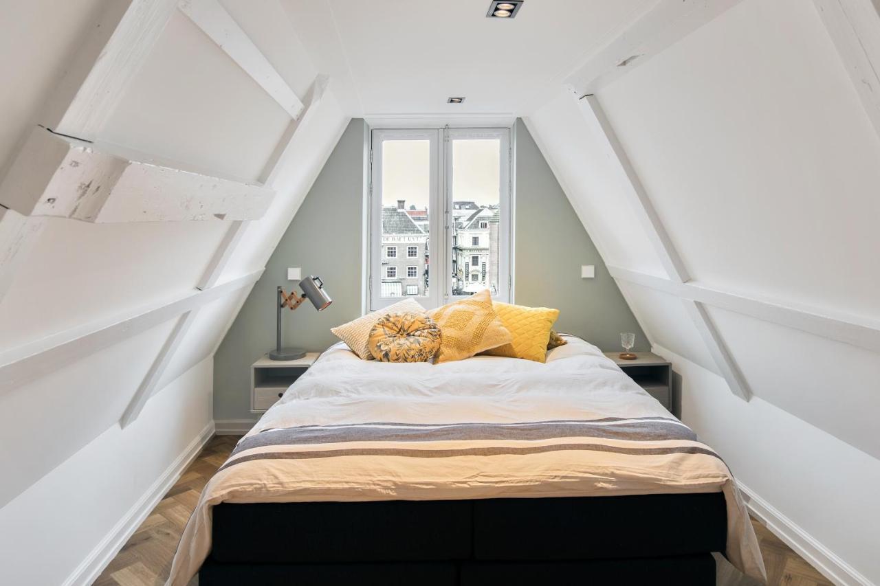 Apartment Damrak Short