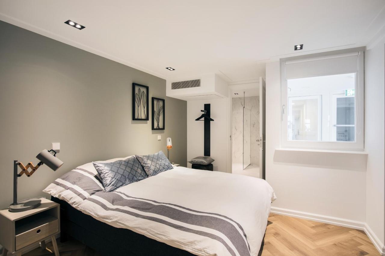 Apartment Damrak Short