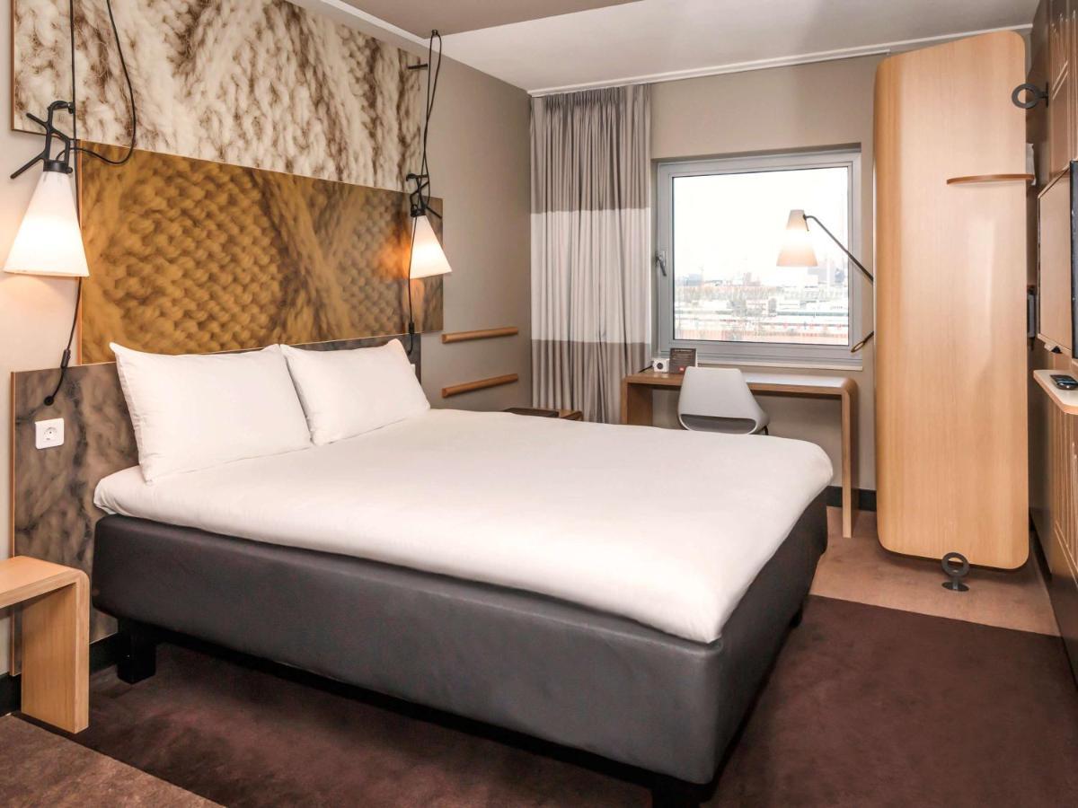 Ibis West Hotel 3*