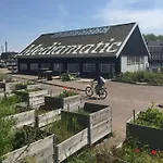 Houseboat Dokstroom