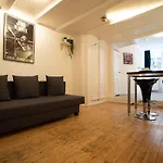 Red Light District Residence On Ground Floor