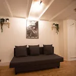 Red Light District Residence On Ground Floor