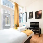 Amazing Beb 2 Min From Central Station