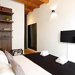 Stuart Luxury Rooms