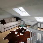 Beautiful Penthouse Near Rai And Centre