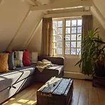 Storestay Damsquare