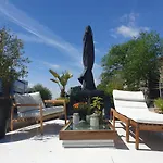 Luxurious 110M² 3Br Houseboat In Amsterdam Centre!