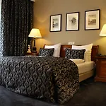 Apollofirst Boutique Hotel