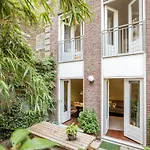 Modern Residence